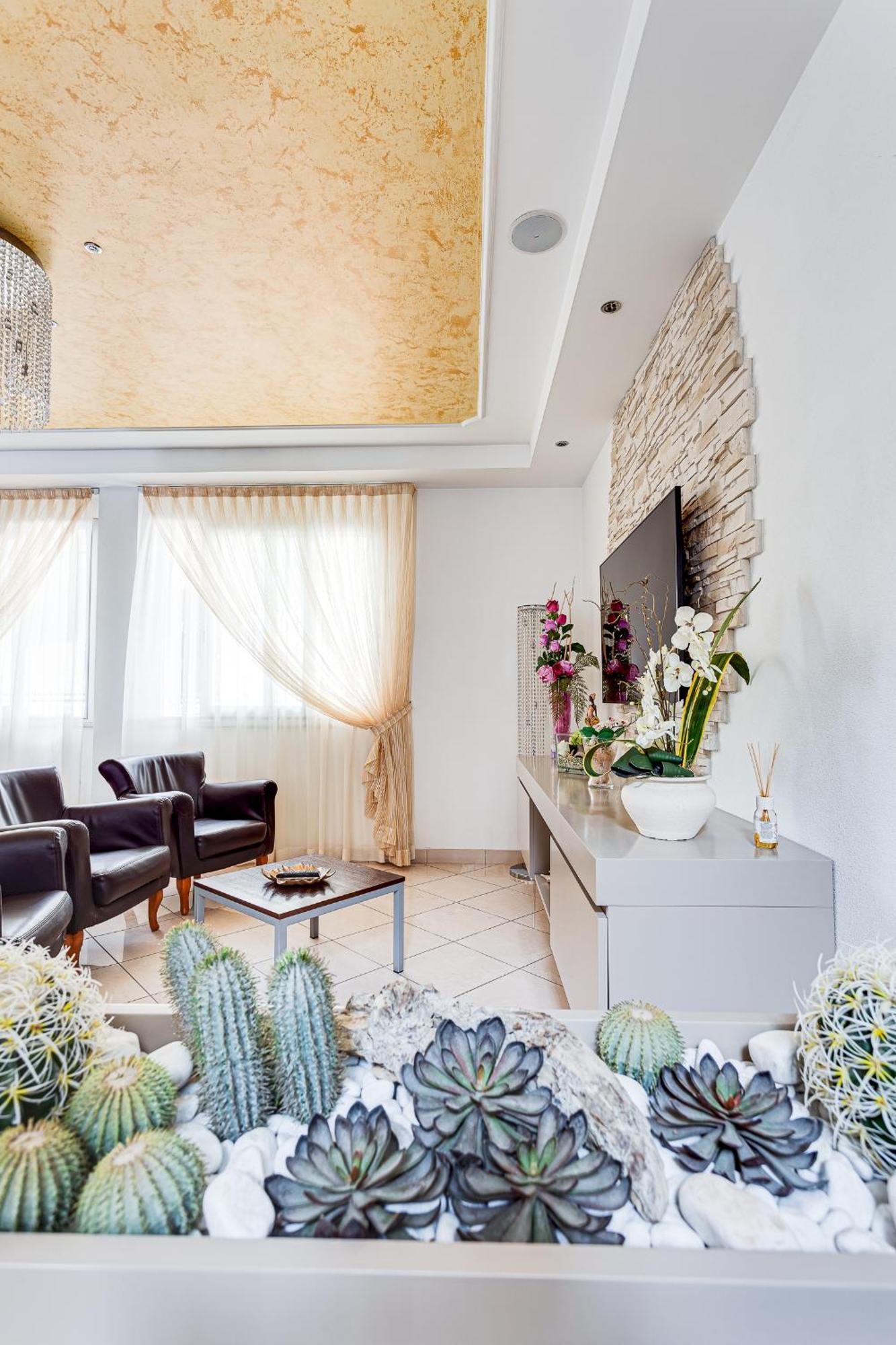 Hotel Sirena Μπελάρια-Ιτζέα Μαρίνα Εξωτερικό φωτογραφία