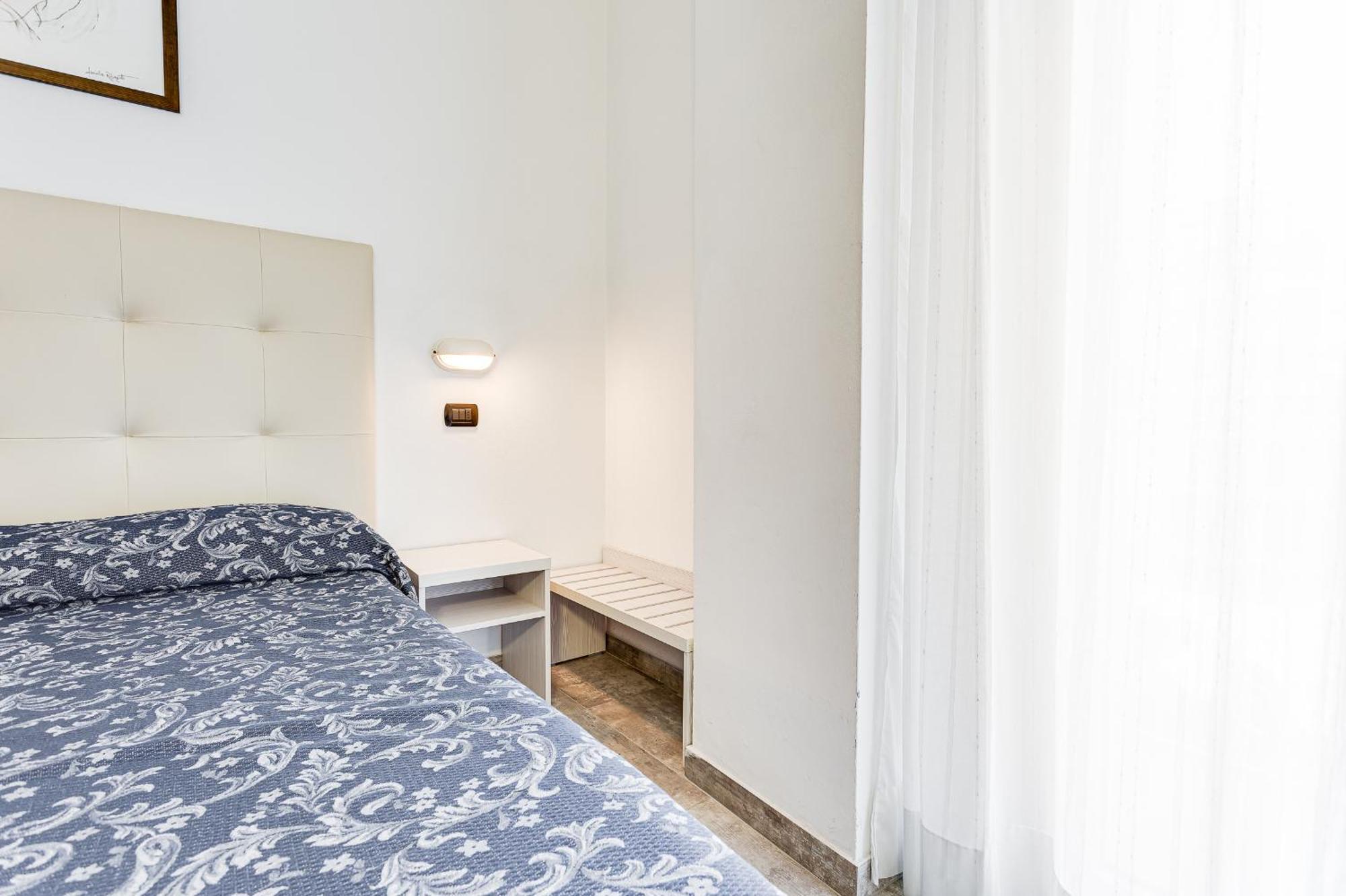 Hotel Sirena Μπελάρια-Ιτζέα Μαρίνα Εξωτερικό φωτογραφία