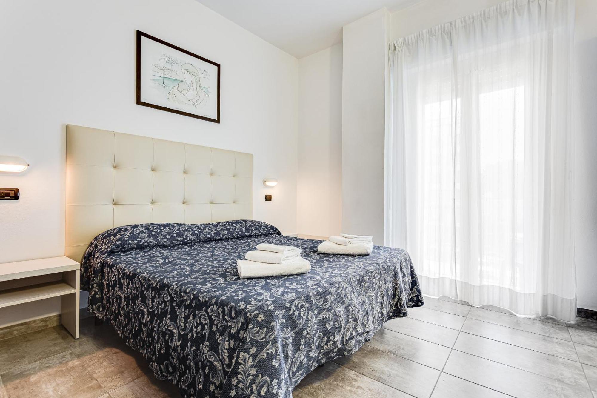 Hotel Sirena Μπελάρια-Ιτζέα Μαρίνα Εξωτερικό φωτογραφία